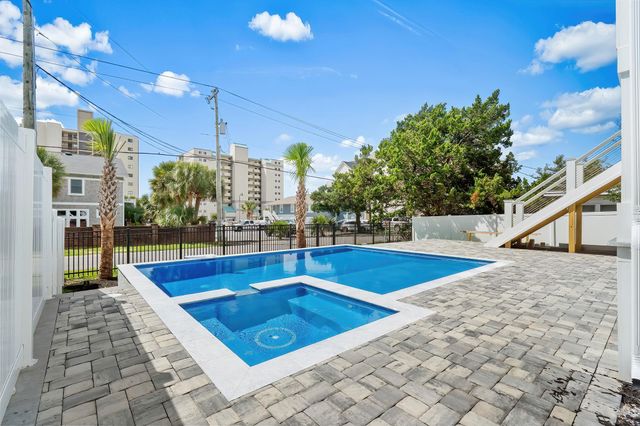 2503 Holly Dr., North Myrtle Beach, SC 29582
