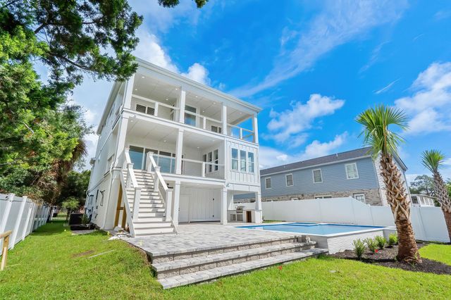 2503 Holly Dr., North Myrtle Beach, SC 29582