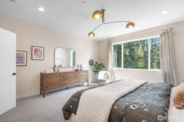 1145 129th Court NE, Bellevue, WA 98005