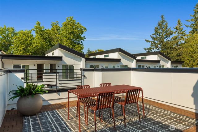 1145 129th Court NE, Bellevue, WA 98005
