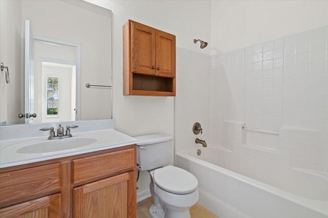 1408 Augusta Bend DR, Hutto, TX 78634