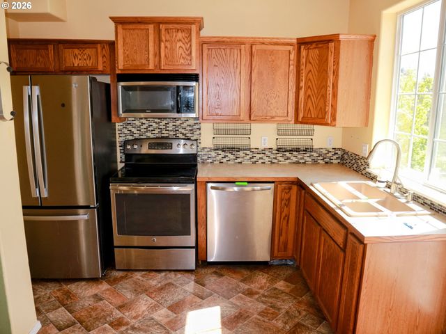 4801 Se PALADIN Ln, Hillsboro, OR 97123