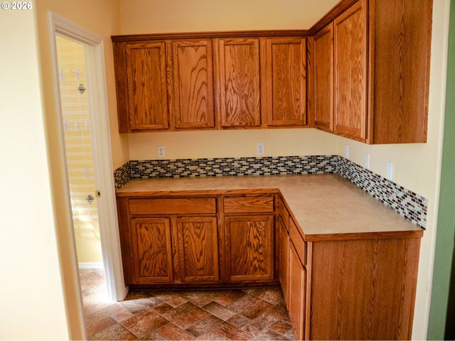 4801 Se PALADIN Ln, Hillsboro, OR 97123