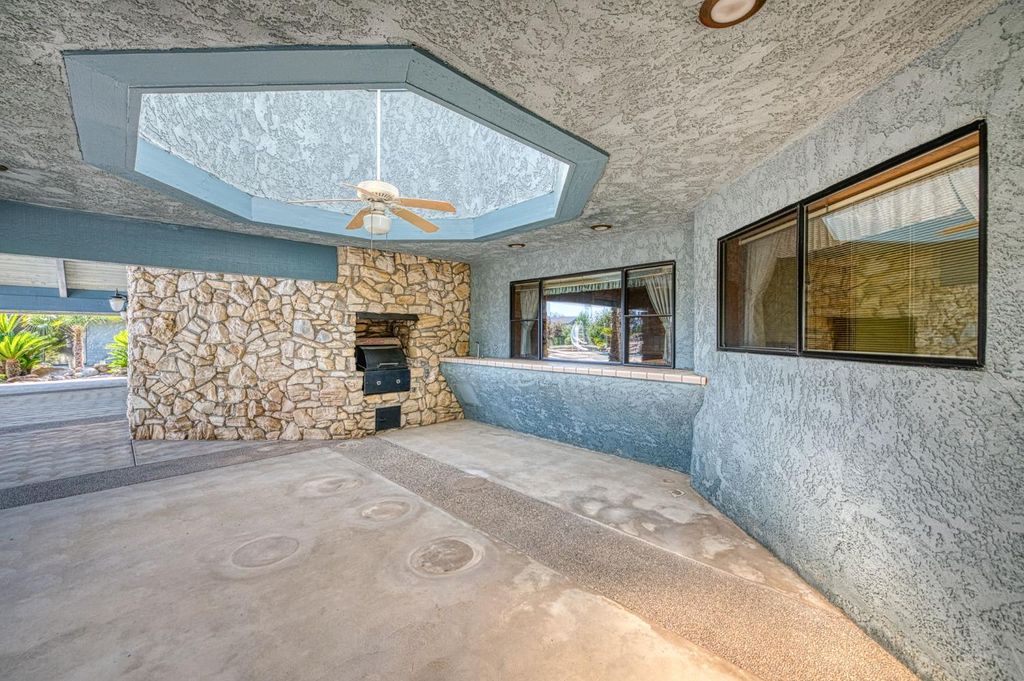 Image 34 of property listing at 424 N De Wolf Avenue, Fresno, CA 93737