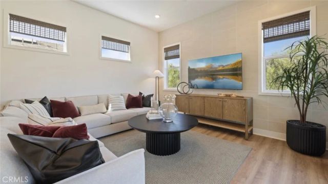 312 Junco, Irvine, CA 92618
