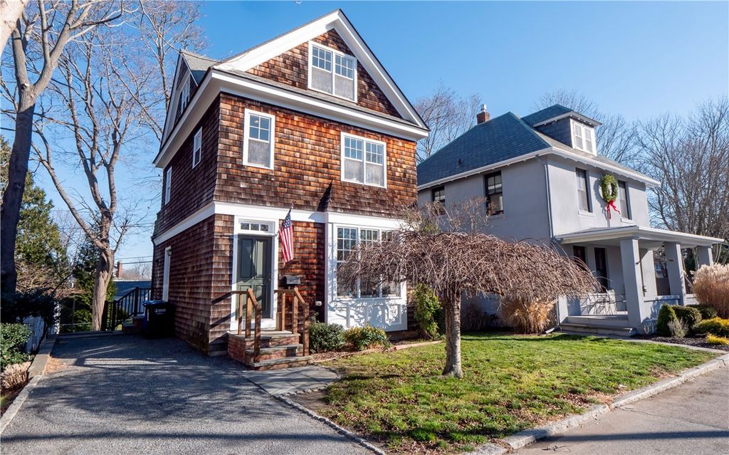 4 Kay Terrace, Newport, RI 02840