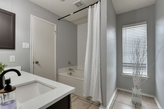 1547 Jasmine, Schertz, TX 78154