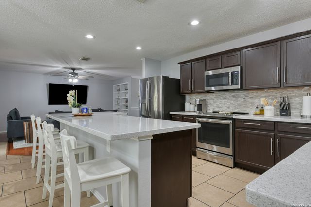 1547 Jasmine, Schertz, TX 78154