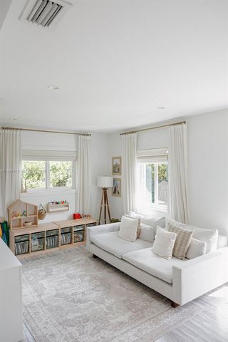 3205 SW 68th Ave, Miami, FL 33155