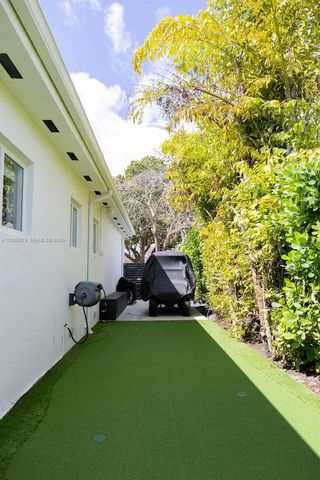 3205 SW 68th Ave, Miami, FL 33155