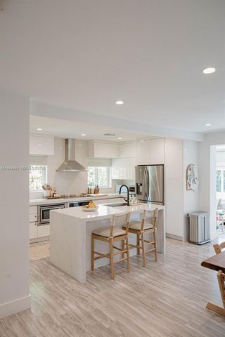 3205 SW 68th Ave, Miami, FL 33155