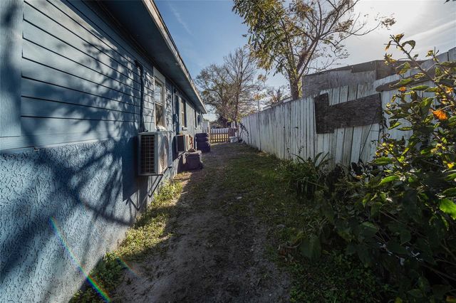 2427 CANNON STREET, Lakeland, FL 33815