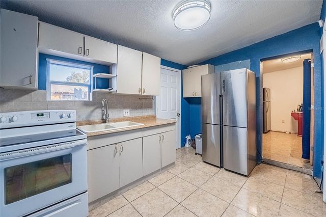 2427 CANNON STREET, Lakeland, FL 33815