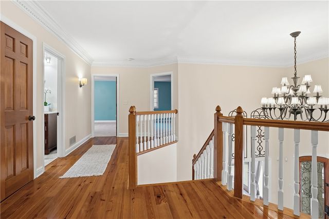 2167 S Villa Dr, Hampton, PA 15044