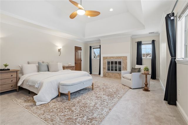 2167 S Villa Dr, Hampton, PA 15044