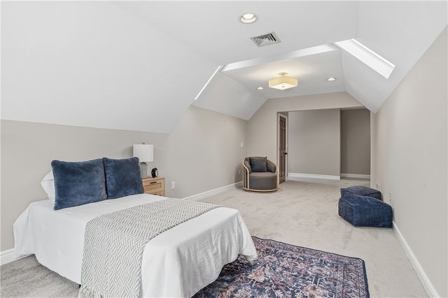 2167 S Villa Dr, Hampton, PA 15044