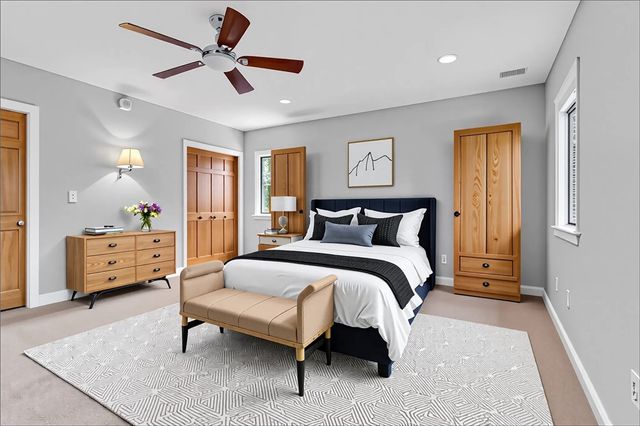 2167 S Villa Dr, Hampton, PA 15044