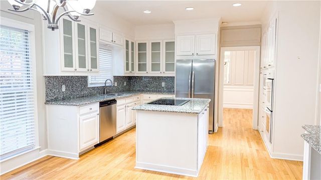 5630 Vicarage Walk, Alpharetta, GA 30005