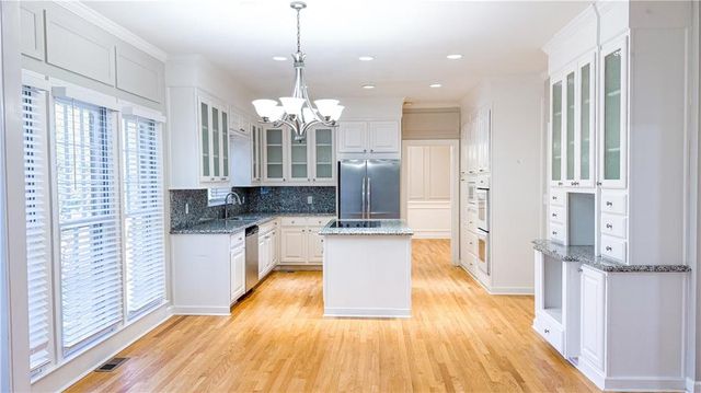 5630 Vicarage Walk, Alpharetta, GA 30005