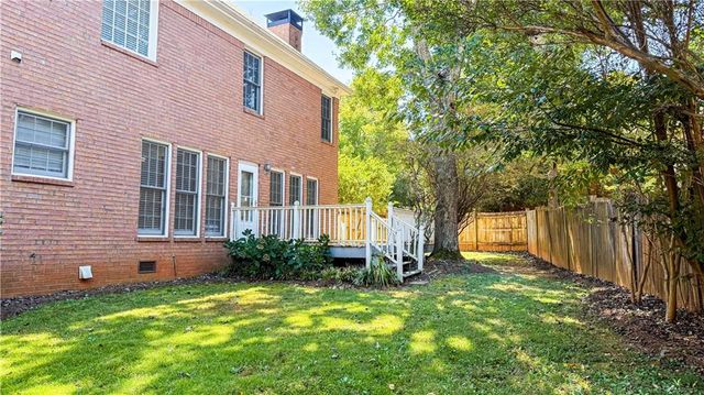 5630 Vicarage Walk, Alpharetta, GA 30005