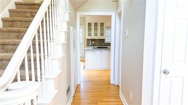 5630 Vicarage Walk, Alpharetta, GA 30005