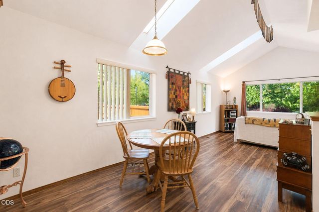 1302 Mill Pond Road, Ashland, OR 97520