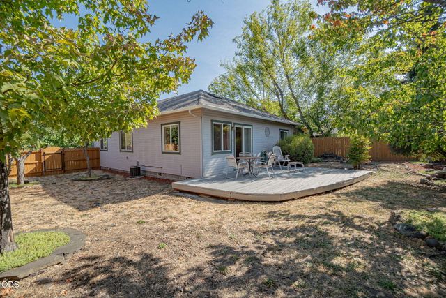 1302 Mill Pond Road, Ashland, OR 97520