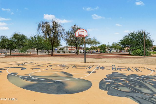 2920 E EBERLE Lane, Phoenix, AZ 85032