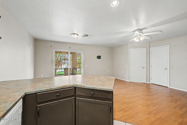 2920 E EBERLE Lane, Phoenix, AZ 85032