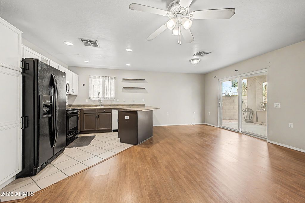 2920 E EBERLE Lane, Phoenix, AZ 85032 — photo 5