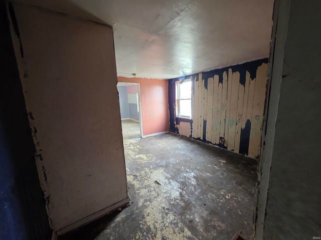 2241 W Washington Street, South Bend, IN 46628