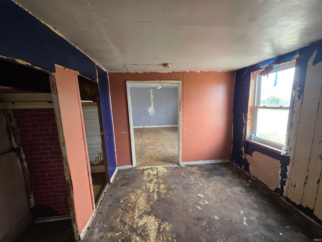 2241 W Washington Street, South Bend, IN 46628