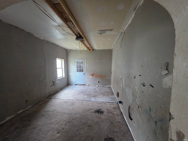 2241 W Washington Street, South Bend, IN 46628