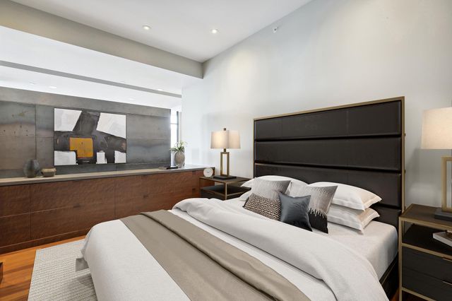 201 S 11th Street 2100, Minneapolis, MN 55403