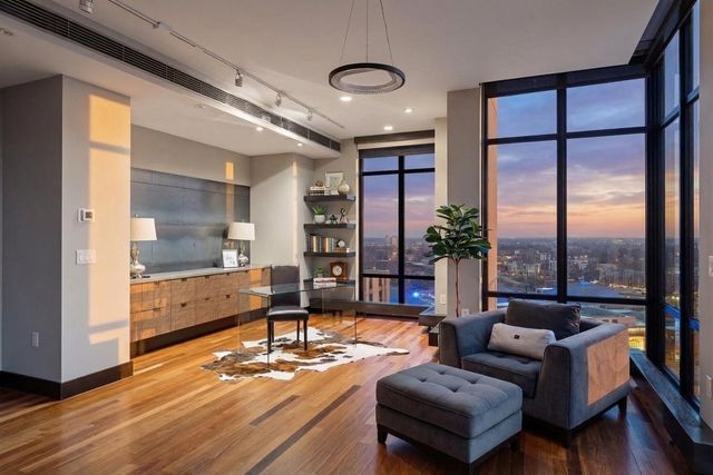 201 S 11th Street 2100, Minneapolis, MN 55403