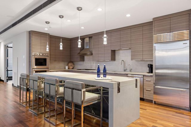 201 S 11th Street 2100, Minneapolis, MN 55403