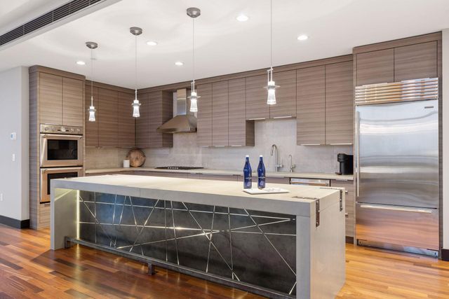 201 S 11th Street 2100, Minneapolis, MN 55403