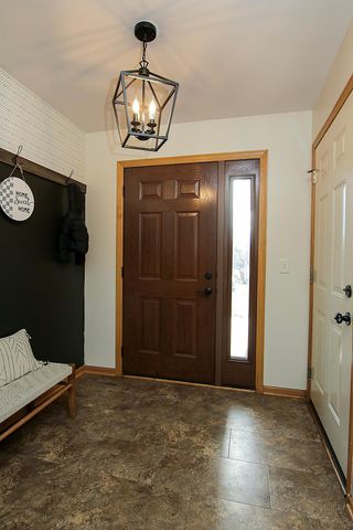 961 Carolina Parkway NW, Hutchinson, MN 55350