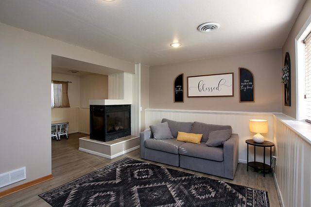 961 Carolina Parkway NW, Hutchinson, MN 55350