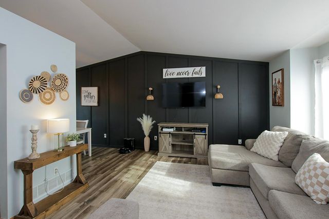 961 Carolina Parkway NW, Hutchinson, MN 55350