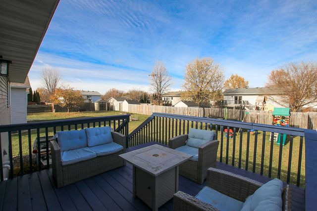 961 Carolina Parkway NW, Hutchinson, MN 55350