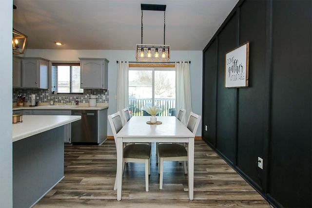 961 Carolina Parkway NW, Hutchinson, MN 55350