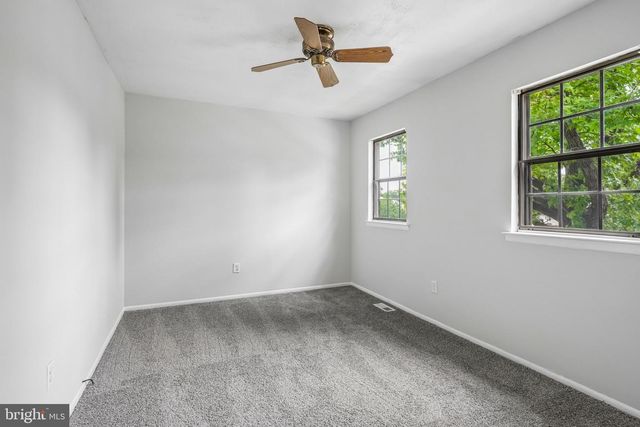108 MAYFAIR LN, Mount Laurel, NJ 08054