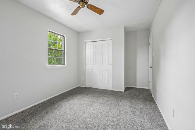 108 MAYFAIR LN, Mount Laurel, NJ 08054