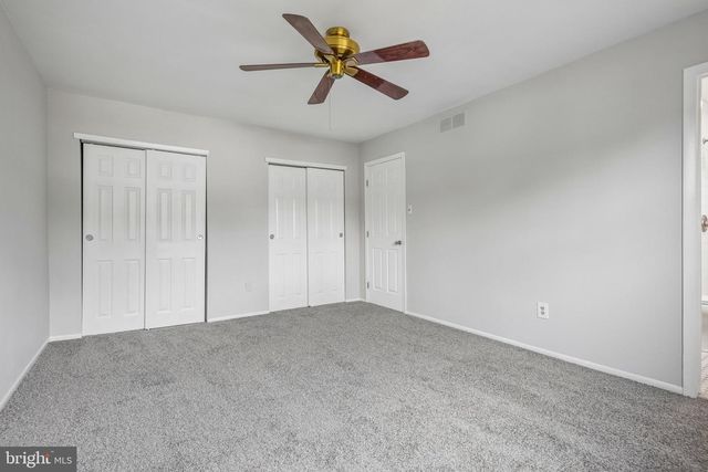 108 MAYFAIR LN, Mount Laurel, NJ 08054