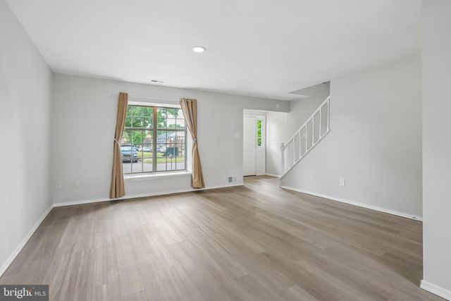 108 MAYFAIR LN, Mount Laurel, NJ 08054