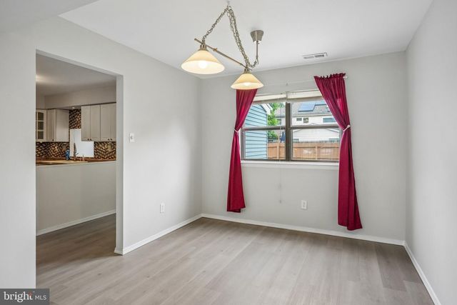 108 MAYFAIR LN, Mount Laurel, NJ 08054