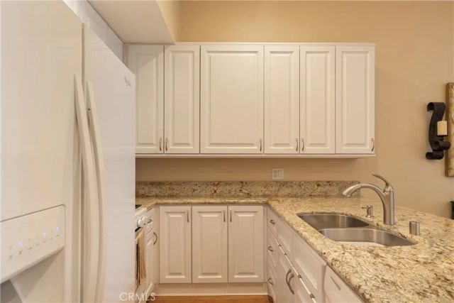 6 Brownfield Lane, Pomona, CA 91766