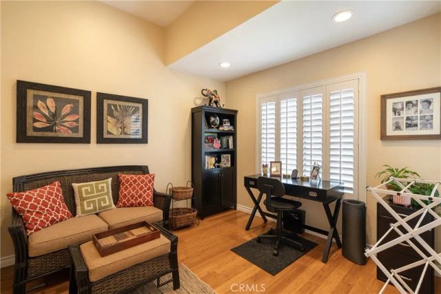 6 Brownfield Lane, Pomona, CA 91766