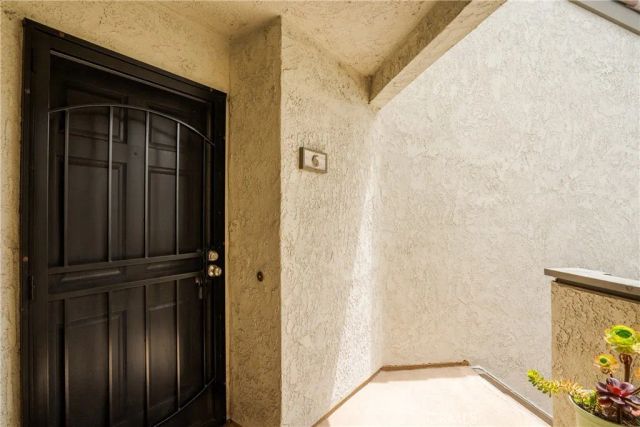 6 Brownfield Lane, Pomona, CA 91766